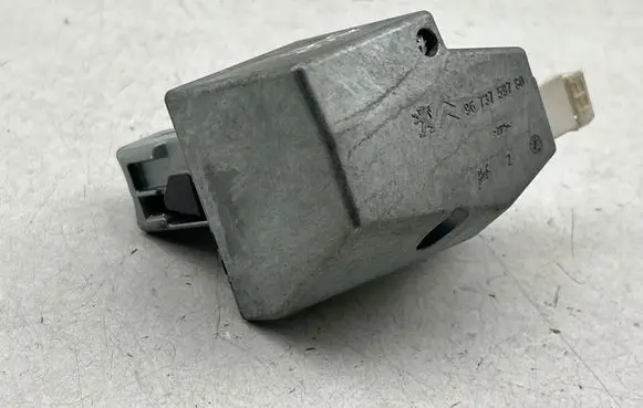 Peugeot 508 Steering wheel lock 9673759780