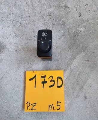 KIA Shuma Headlight level height control switch 4524352