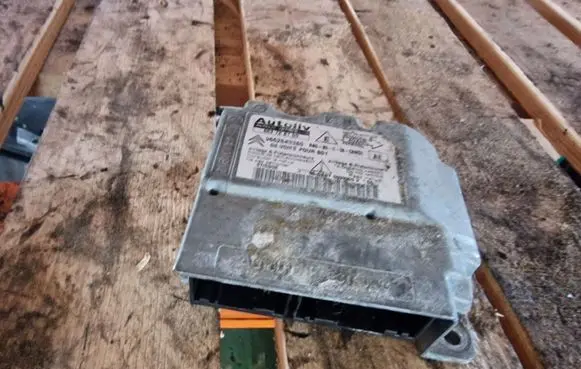 Citroen C4 I Airbag control unit/module 9662643980