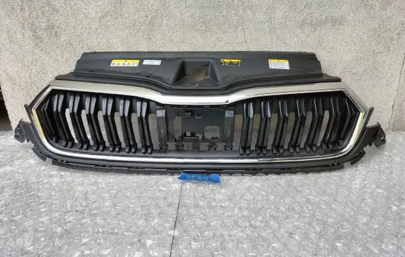 Skoda Octavia Mk4 Front grill 5E3853653C