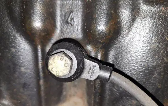 Volkswagen Phaeton Detonation knock sensor 
