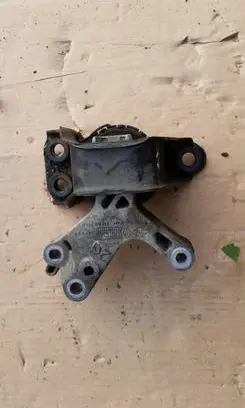 Nissan Qashqai Engine mount bracket 112846249R