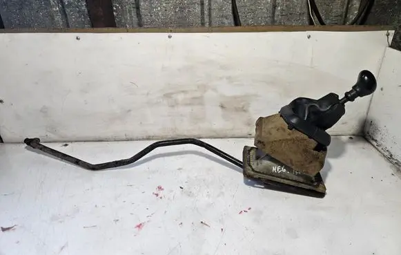 Renault Kangoo I Gear shifter/selector 7700869476