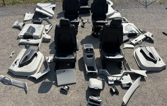 Chrysler Pacifica Seat and door cards trim set TAPPAC23