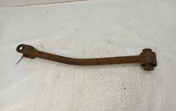 Cadillac CTS Rear upper control arm/wishbone