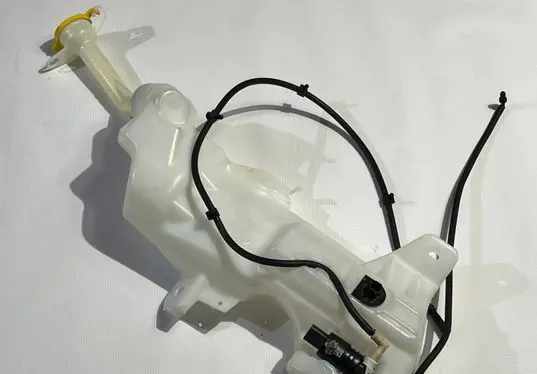 Chrysler Pacifica Windshield washer fluid reservoir/tank 68229314AC
