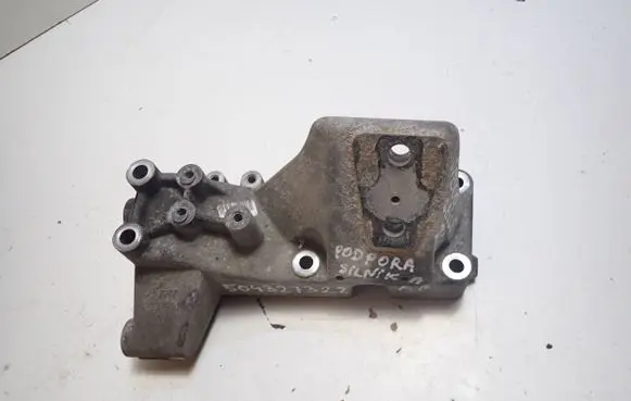 Iveco Daily 5th gen Engine mounting bracket 504327322