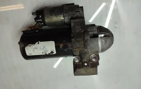 BMW 5 F10 F11 Starter motor 8515900