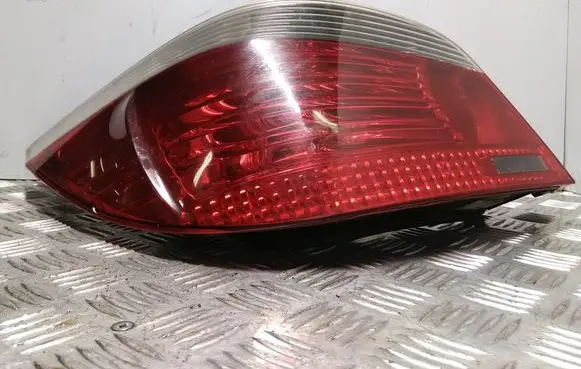 BMW 5 E60 E61 Rear/tail lights 15823711 2VP008679111