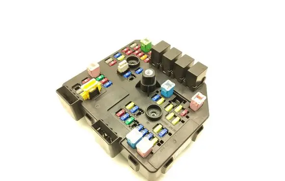 Opel Antara Fuse module 95137841 7841U