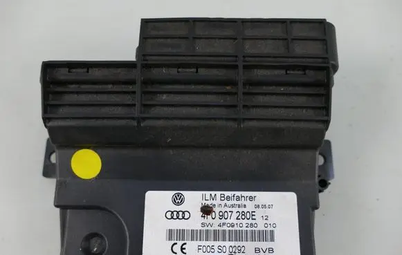 Audi Q7 4L Power management control unit 4F0907280E