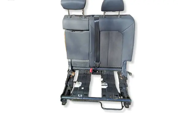 Audi Q3 F3 Rear seat
