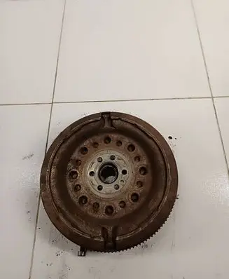 Volkswagen PASSAT B7 Dual mass flywheel FC14