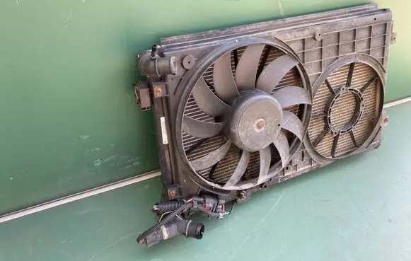 Coolant radiator