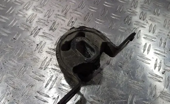 Ford Ka Engine mount bracket