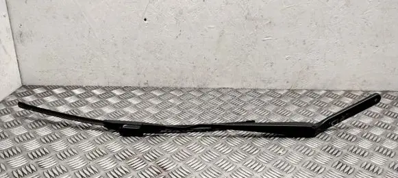 Windshield/front glass wiper blade