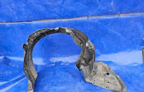 Toyota Prius (XW50) Front wheel arch liner splash guards 5387647110