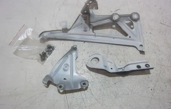 BMW X1 F48 F49 Fender mounting bracket 41007427135