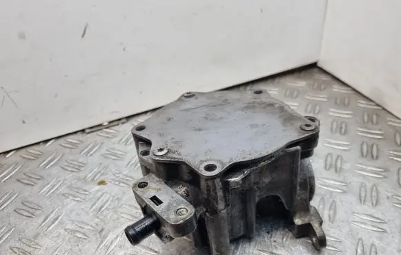 Audi A5 8T 8F Vacuum pump 06H145100C 1131130