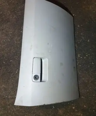 KIA Cerato Glove box