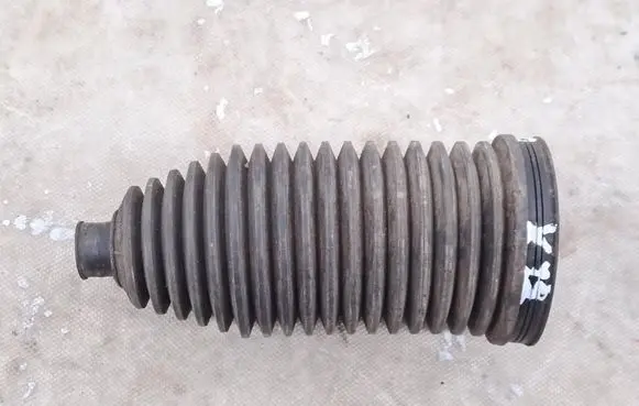 Mercedes-Benz C W205 Steering tie rod boot 744776