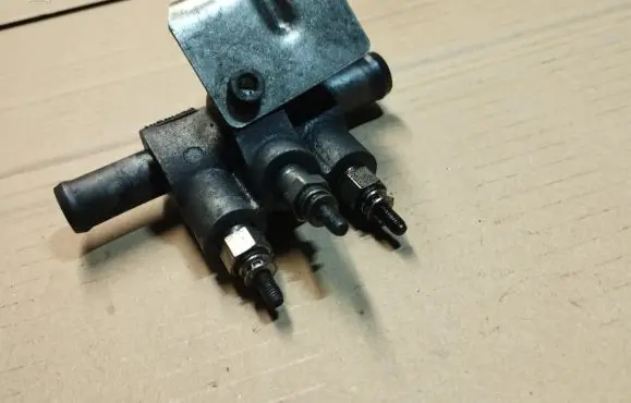 Chrysler PT Cruiser Coolant heater 05058011
