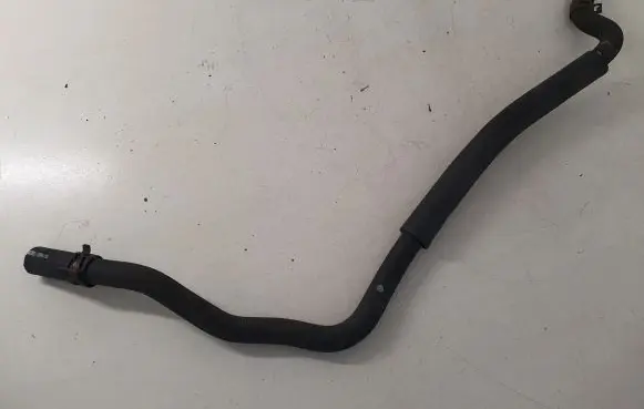Toyota Avensis T270 Engine coolant pipe/hose