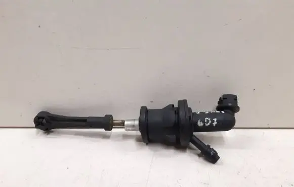 Peugeot 607 Clutch master cylinder
