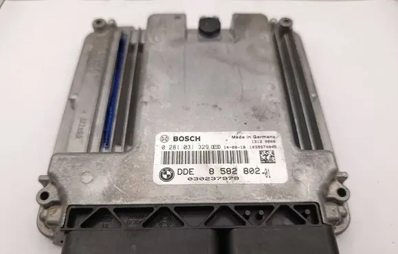 BMW 3 F30 F35 F31 Engine control unit/module 0281031329 030237979 8582802