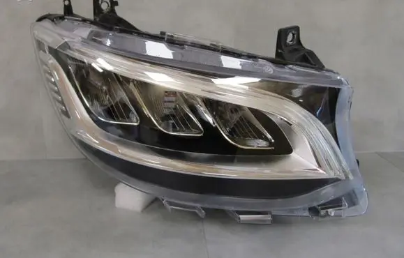 Mercedes-Benz Sprinter W907 W910 Headlight/headlamp A9109065800