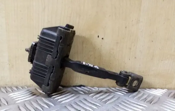 BMW X5 E53 Front door check strap stopper 8402502PA 8402502