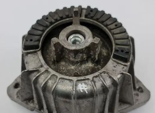 Mercedes-Benz E W212 Engine mount vacuum valve A2042400417