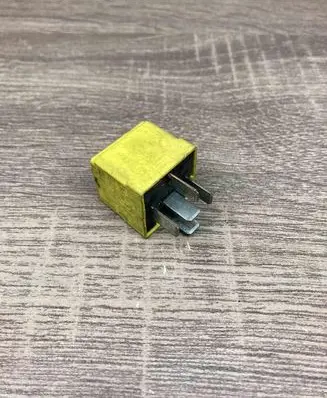 Mercedes-Benz A W169 Other relay A0025421419 4R000779400