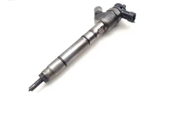 Hyundai i40 Fuel injector 338002A610 0445110589