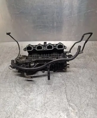 Volkswagen Jetta VI Intake manifold 04E145749B