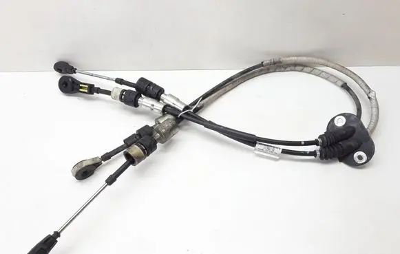 Volvo XC70 Gear shift cable linkage 31256139