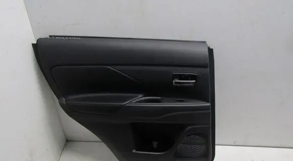Mitsubishi Outlander Rear door card panel trim 7433