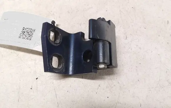 BMW X5 E53 Rear door upper hinge 415282651619