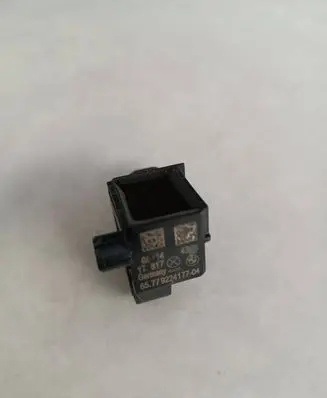 BMW 7 F01 F02 F03 F04 Airbag deployment crash/impact sensor 9224177