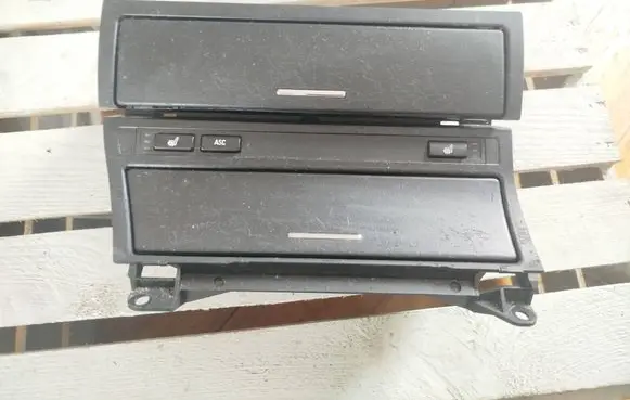 BMW 3 E46 Car ashtray 307180200 8268887 6907704