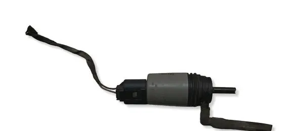 BMW 5 E60 E61 Windscreen/windshield washer pump 6934159