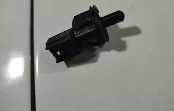 Renault Kangoo I Front door sensor 7700427640B