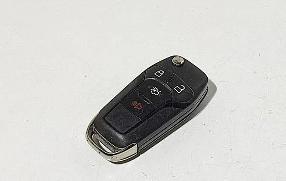 Ford Fusion II Ignition key/card DS7T15K601A