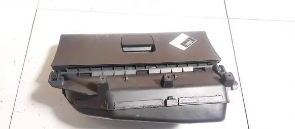 Volkswagen Polo IV 9N3 Glove box 6q1857101f