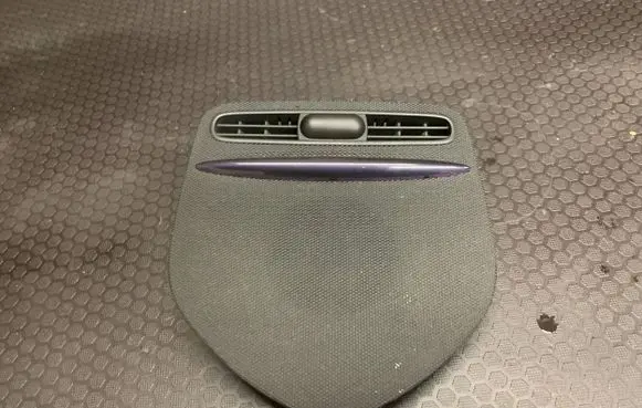 Mercedes-Benz ML W164 Dash center speaker trim cover A1646800418