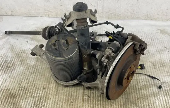 Volvo XC90 Rear wheel hub spindle/knuckle 31360584