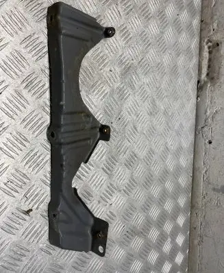 Fender mounting bracket