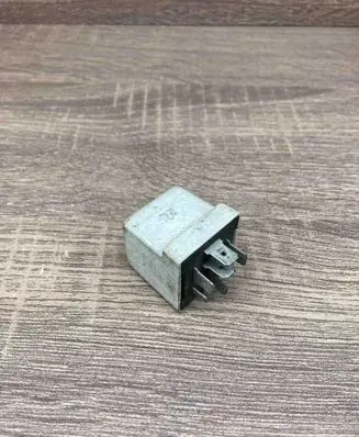 Renault Laguna I Other relay 7700822929