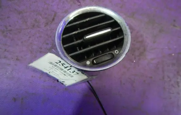 Fiat 500E Dashboard air vent grill cover trim 