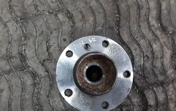 BMW X1 E84 Rear wheel hub NOCODE